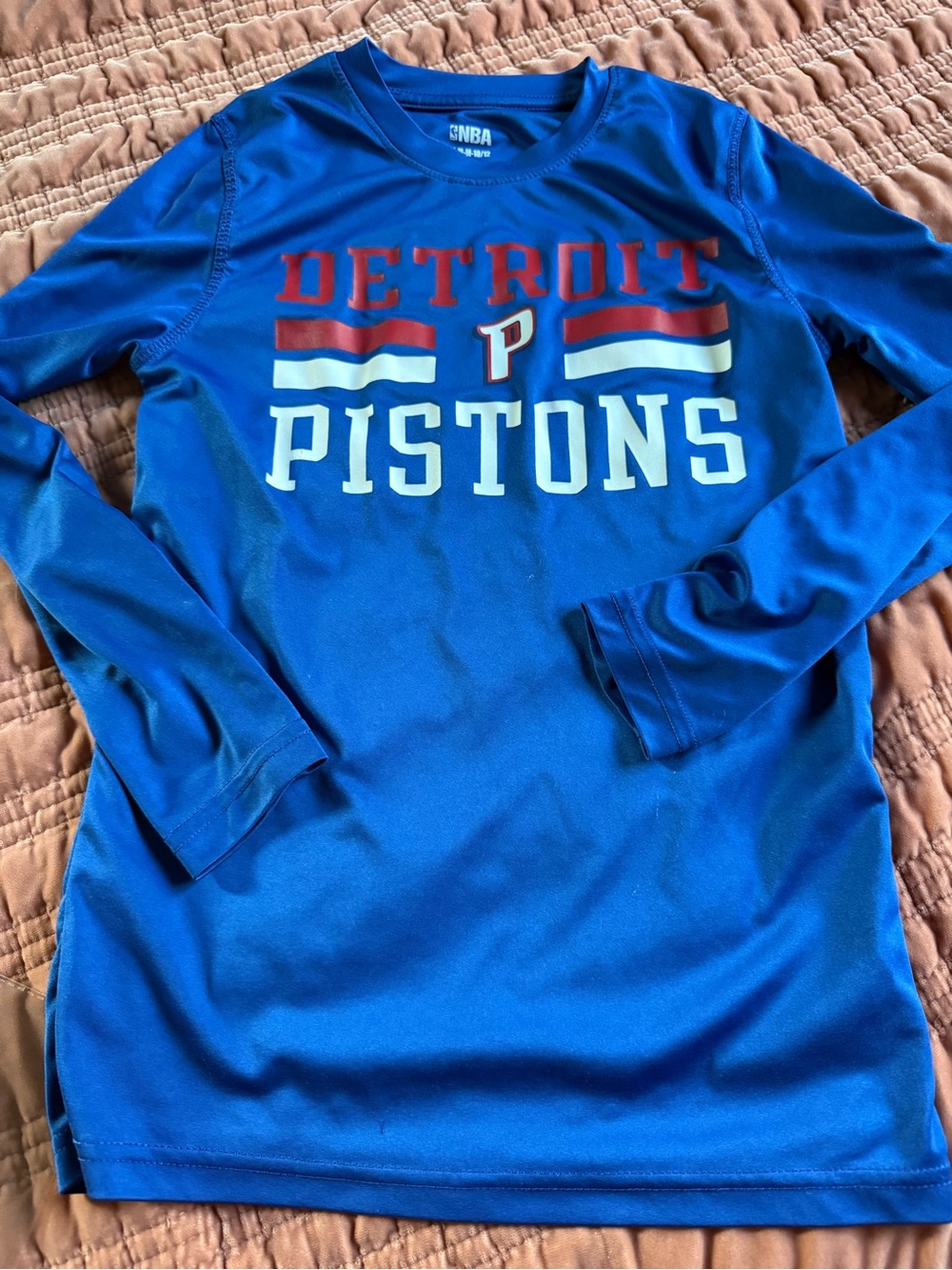 Detroit Pistons Blue Long Sleeve NBA Tee kids M